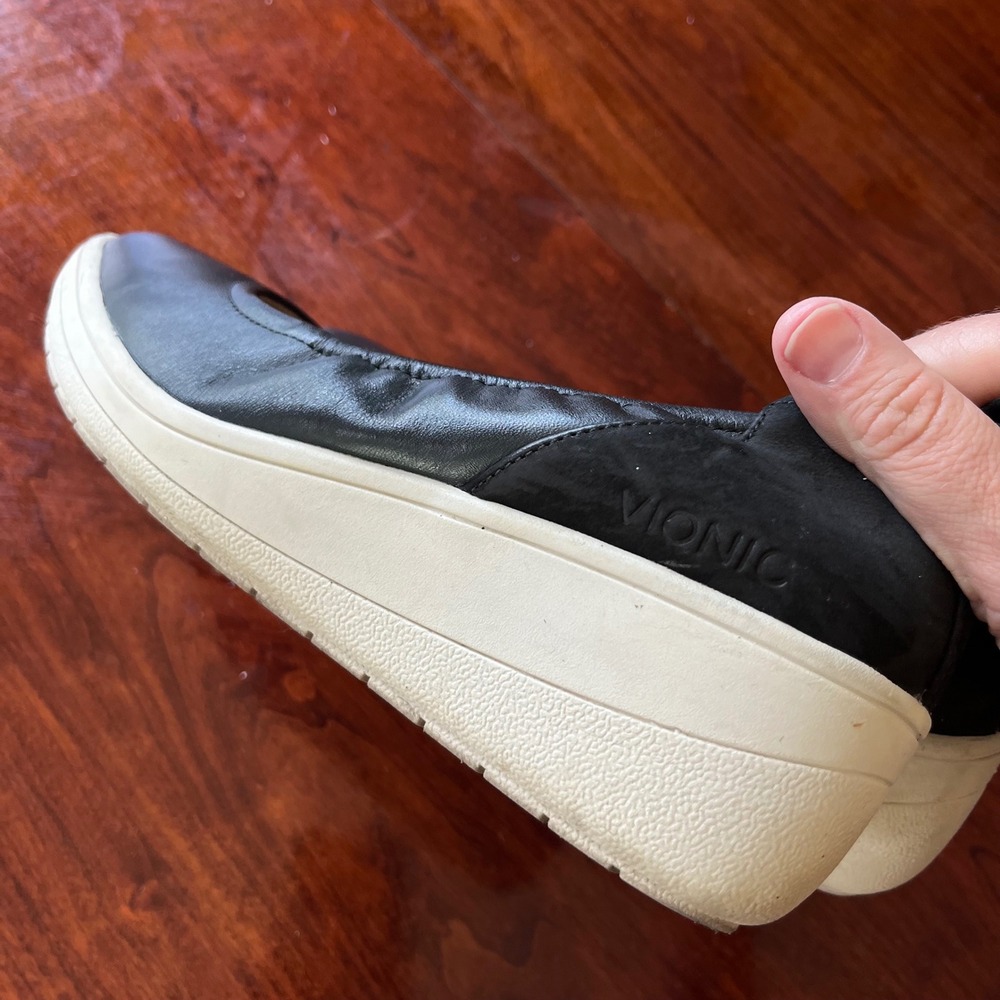 Vionic Jacey Black Leather Suede Wedge Slip On Sneakers Womens Size 9 Orthotic - Picture 6 of 8